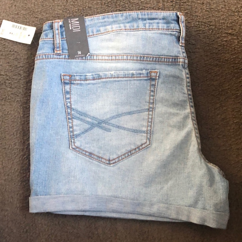 Midi Aeropostale shorts